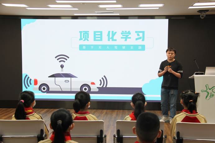 http://chongb.hpe.cn/wcm.files/upload/CMScbxx/202211/20221126102557659003.jpg
